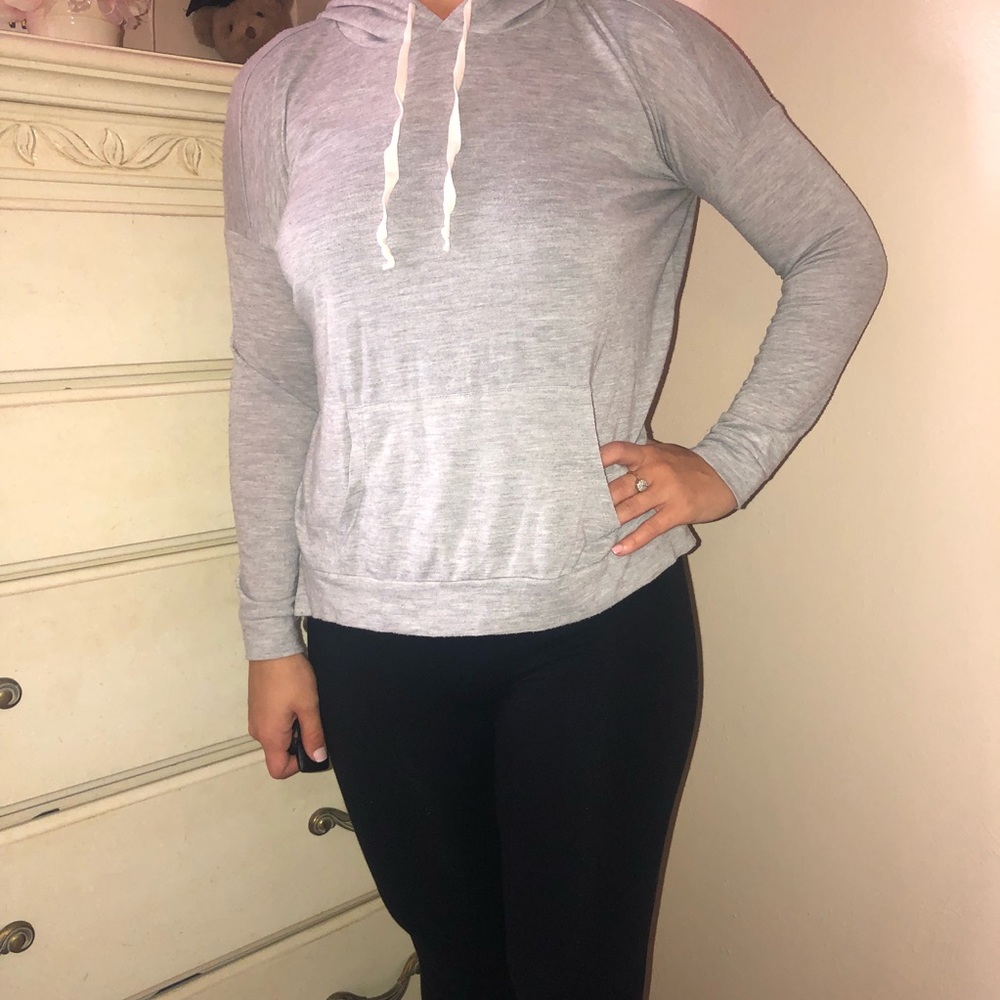 Forever 21 sweatshirt 3 FOR $24! 💕